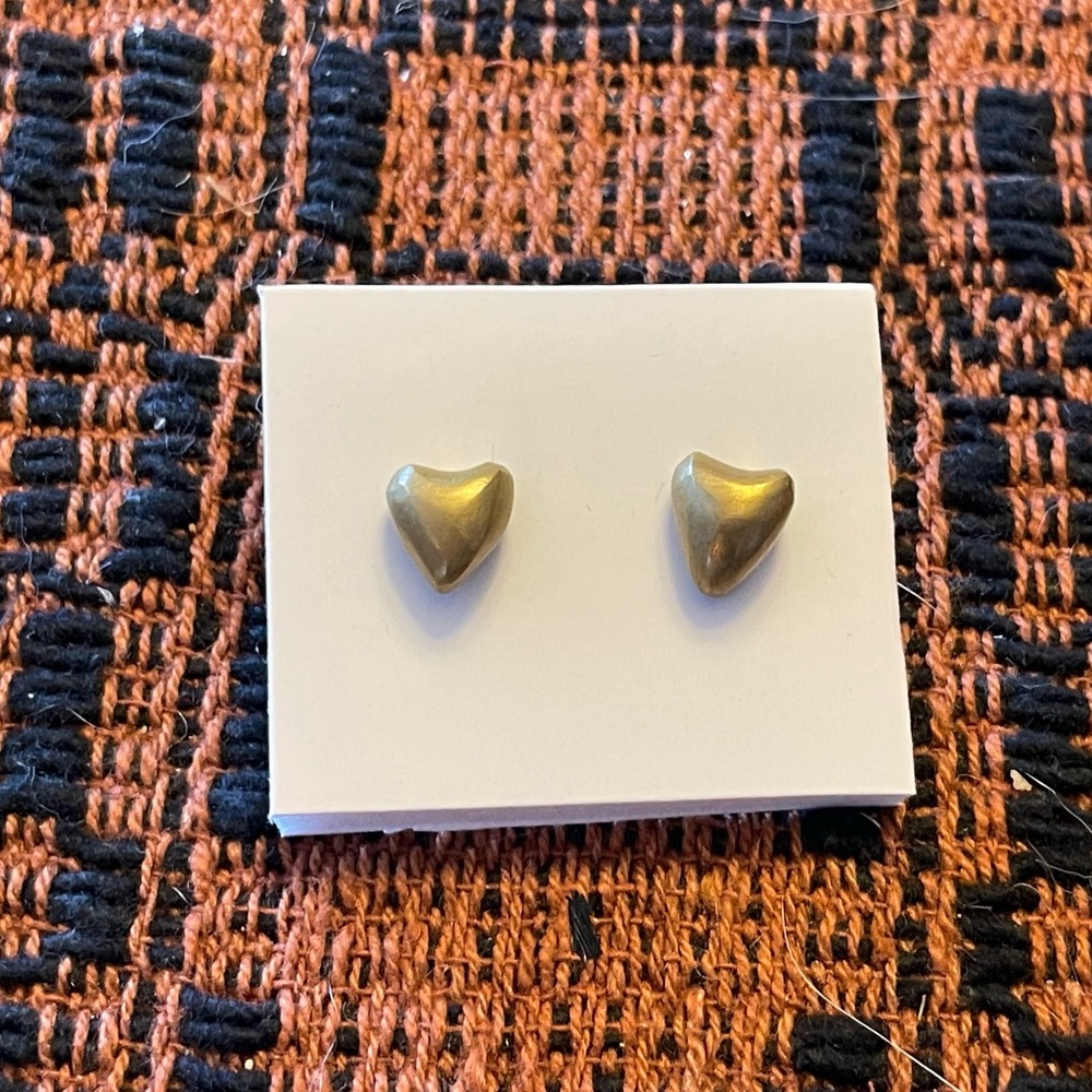 Sweetheart Studs